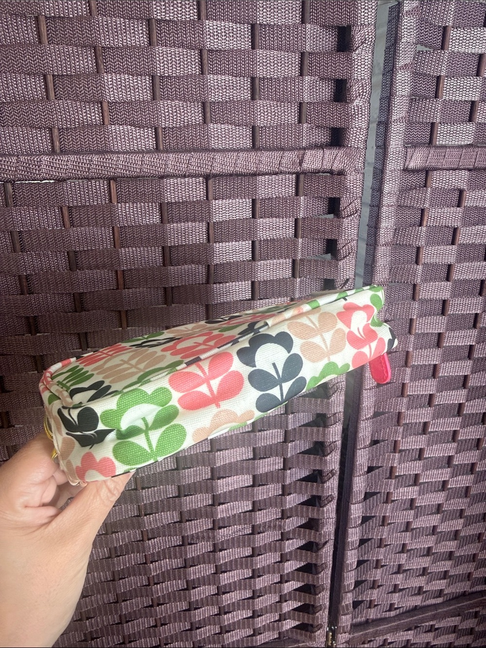 Orla Kiely Floral Leaf Pattern Cosmetic Pouch - Picture 12 of 16